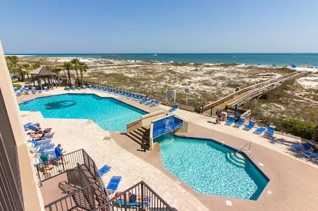 SUN ~SAND ~MAKE MEMORIES! ~BEAUTIFUL DIRECT BEACHFRONT ~SUANA ~RESORT	AMENITIES!