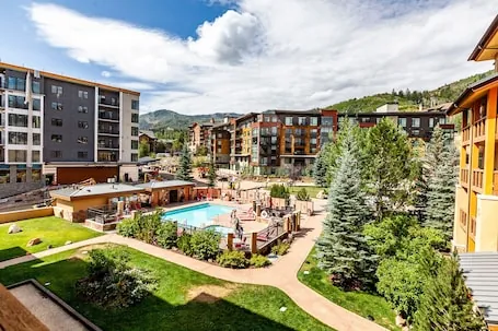 Sundial B207 | Ski-in/Ski-out | Mountain Views | Pools & Hot Tubs | Ski Valet