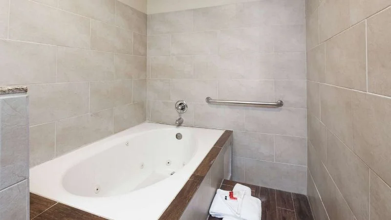 Super 8 by Wyndham Bakersfield South CA
