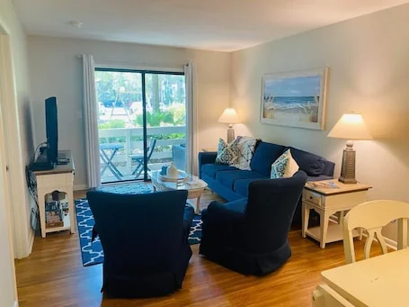 The beach is calling.. Your beachside oasis awaits! 2Bd/2B with Many amenities