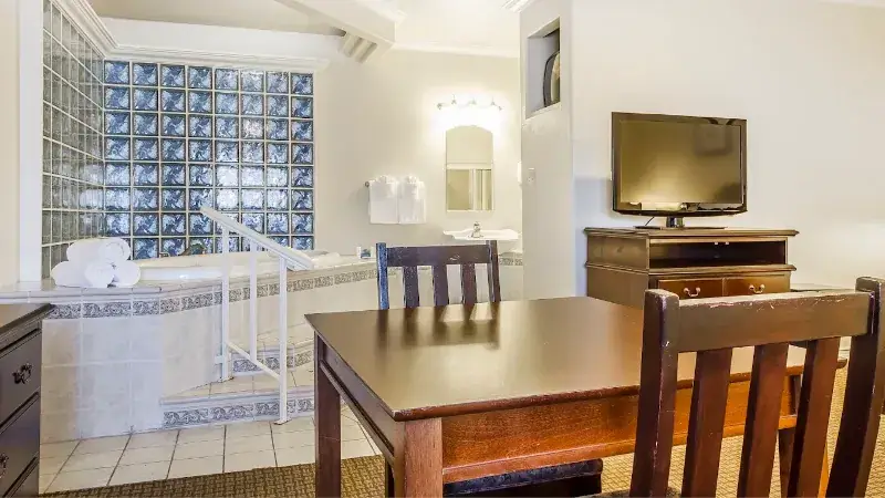 The Inn at 1252 Monterey