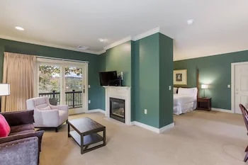 The Palmer House Resort, an Ascend Collection Hotel
