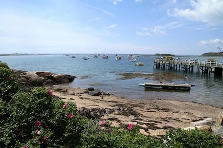 The Rhumb Line Resort