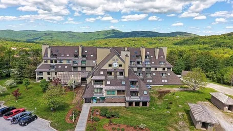 The Sky’s the Limit at Mountain Green 2BD/2BA: Close to Slopes / Discount Tickets