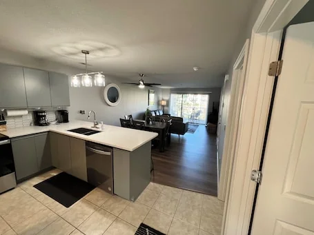 🎢🎡 Tranquil Condo in Scenic Branson – Serene Pond Views & Family Fun Awaits!🪿