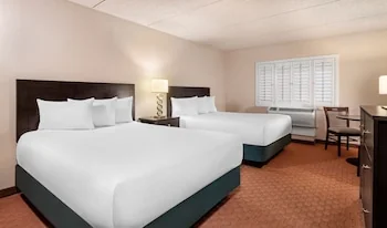Tropicana Laughlin – A Caesars Rewards Destination