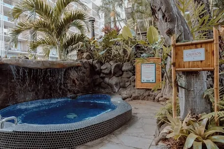 White Sands Hotel