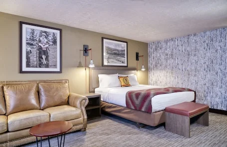 Yellowstone Park Hotel