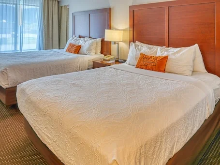 Yellowstone River Inn & Suites