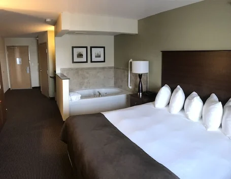 AmericInn by Wyndham Osage