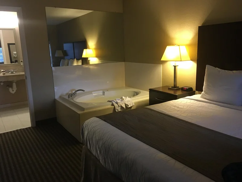 Best Western Cedar Inn