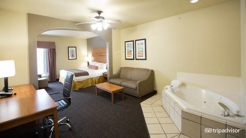 Best Western Plus Hill Country Suites
