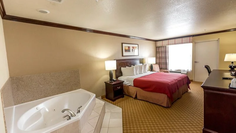 Comfort Inn & Suites Galveston Central Island near Pier