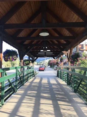 Cozy Retreat Across from the Clubhouse – 2bd/2ba Condo (Sleeps 6)
