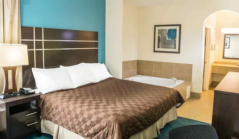 Days Inn by Wyndham Humble/Houston Intercontinental Airport