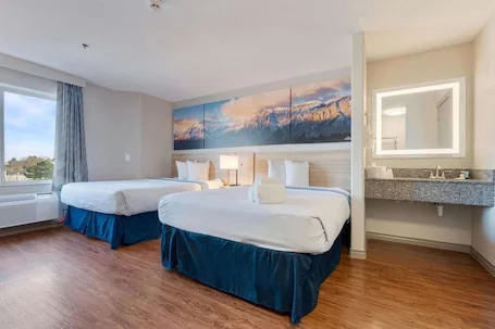 Days Inn by Wyndham Thornton