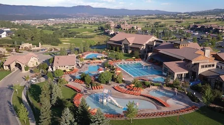 Flying Horse Resort & Club
