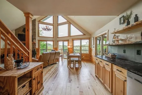 Four Bear Hideaway Coosawattee River Resort!