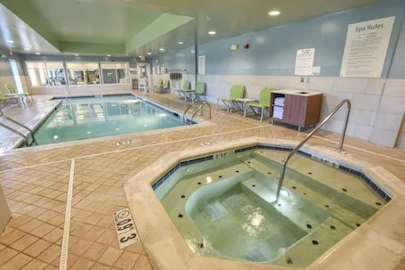 Holiday Inn Express Hotel & Suites Richwood-Cincinnati South by IHG