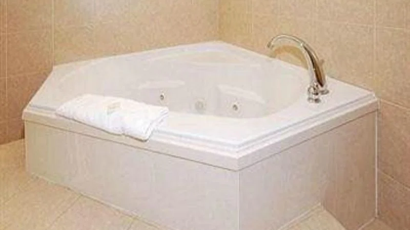 Holiday Inn Express & Suites Longview South I-20, an IHG Hotel