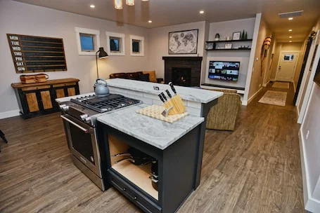Home on the Range – Premium Golf Course Home – Pet Friendly – Upgraded Finishes