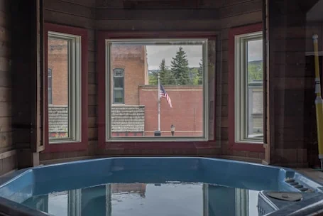 Hotel Bristol