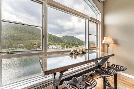 Keystone Lake & Mountain Views from Private Patio & Easy Access to Activities