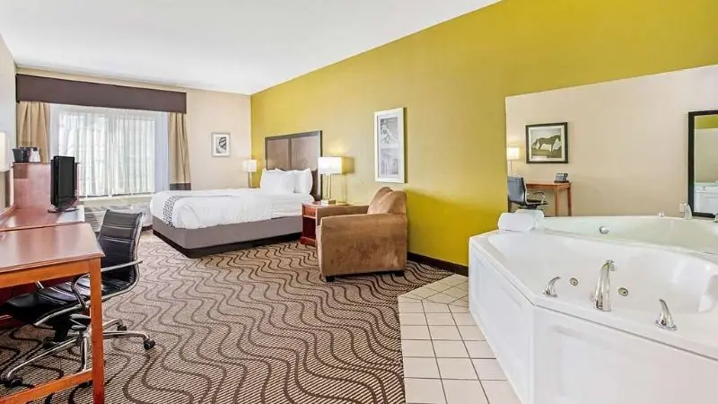 La Quinta Inn & Suites by Wyndham Corpus Christi Northwest
