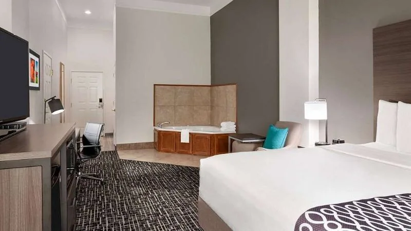La Quinta Inn & Suites by Wyndham I-20 Longview South