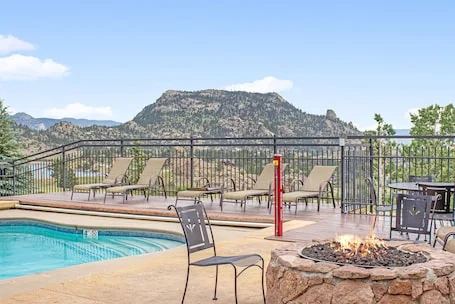 Lookout Mountain 27B – 1 Br/2 Bath Condo with Private Hot Tub, 2 Fireplaces