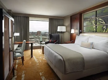 Omni Louisville Hotel