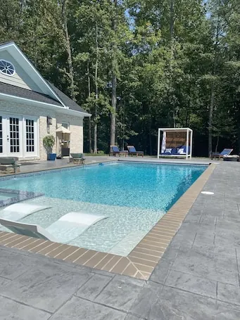 Pool house