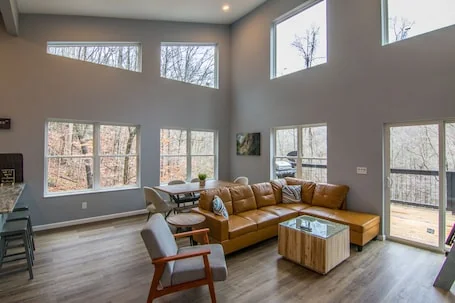 Private RRG Retreat w/ Hot Tub & Game Room