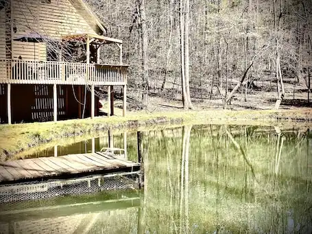 Private/secluded, multiple fire pits, fishing pond, a little taste of heaven!