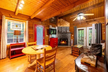Puppy Love – Romantic Mountain Getaway