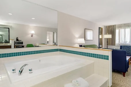 Quality Inn & Suites Denver Airport – Gateway Park