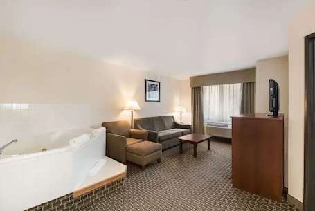 Quality Inn & Suites Steamboat Springs