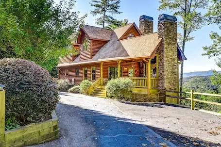 Secluded Two-Story Home w/ Two Fireplaces, Private Hot Tub, & Mountain Views,