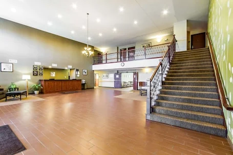 Sleep Inn & Suites Pleasant Hill – Des Moines