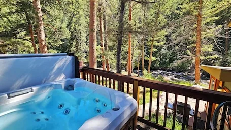 Stonebrook Resort – Adults Only