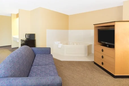 Super 8 by Wyndham Clarinda