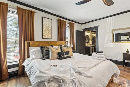 The Luxe/Pickleball/Basketball/ Hot Tub / 8 Mins to Horse Park