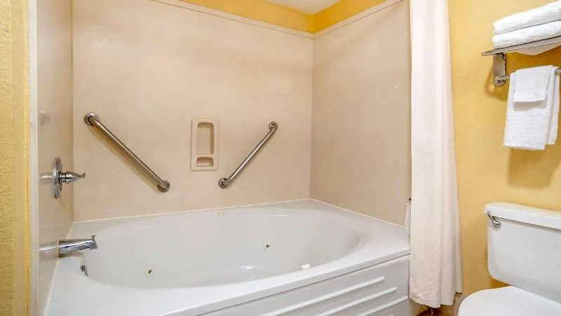 Best Western Plus Oak Mountain Inn