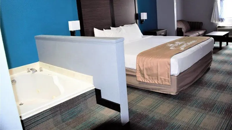 Days Inn by Wyndham Montgomery