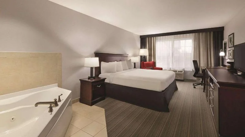 Garner Hotel Madison – Huntsville Airport