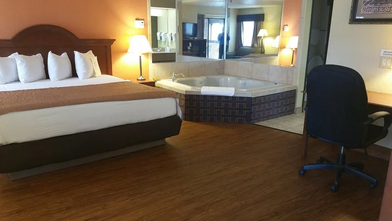 Baymont by Wyndham Tupelo