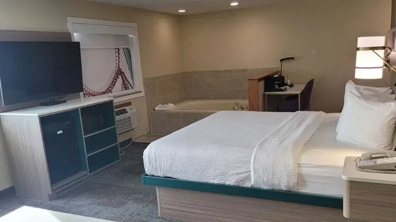 Best Western Plus Altoona Inn