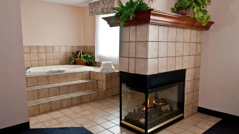 Best Western Plus Brandywine Inn & Suites