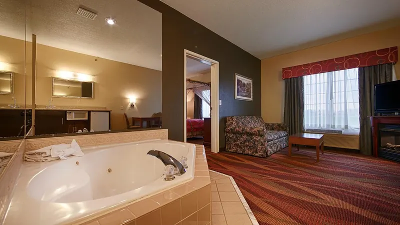 Best Western Plus Fort Wayne Inn & Suites North