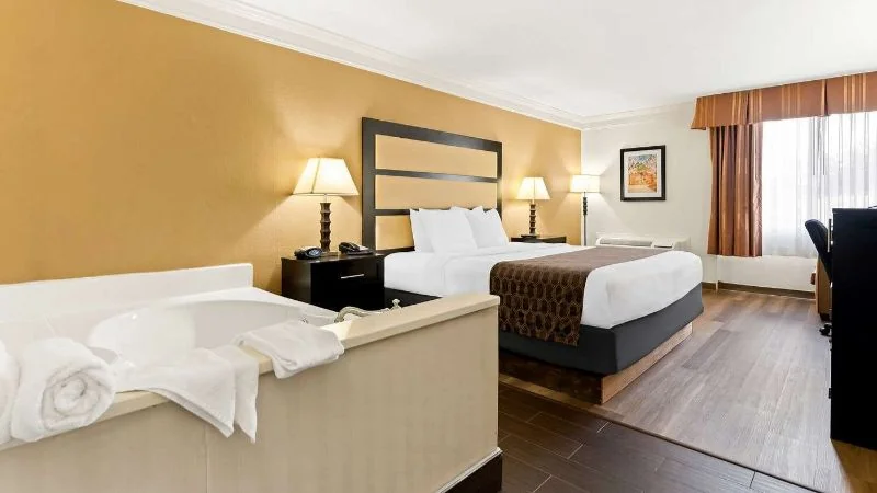 Best Western Riverside Inn